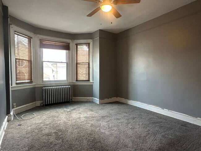 Building Photo - 17 S Morton Ave
