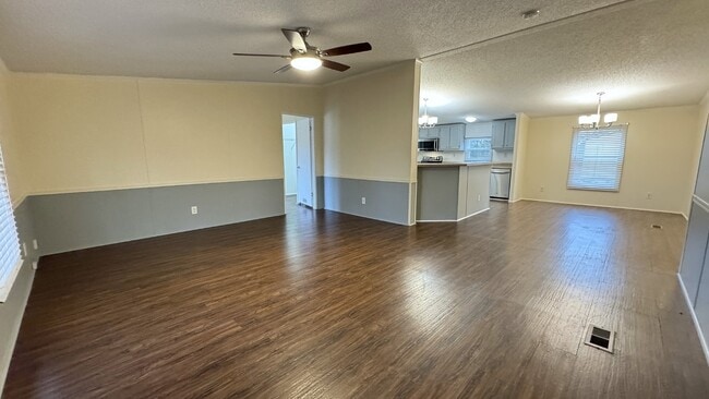 Building Photo - 122 Curtis Rd