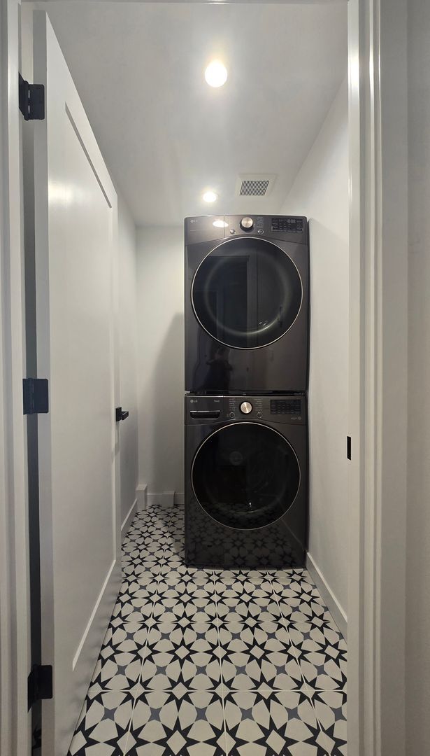 Building Photo - 2bd/1.75ba Seattle Condo