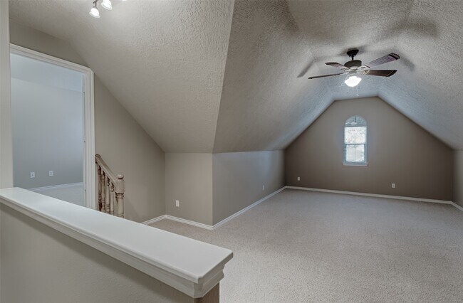 Building Photo - 14918 Pollux Dr