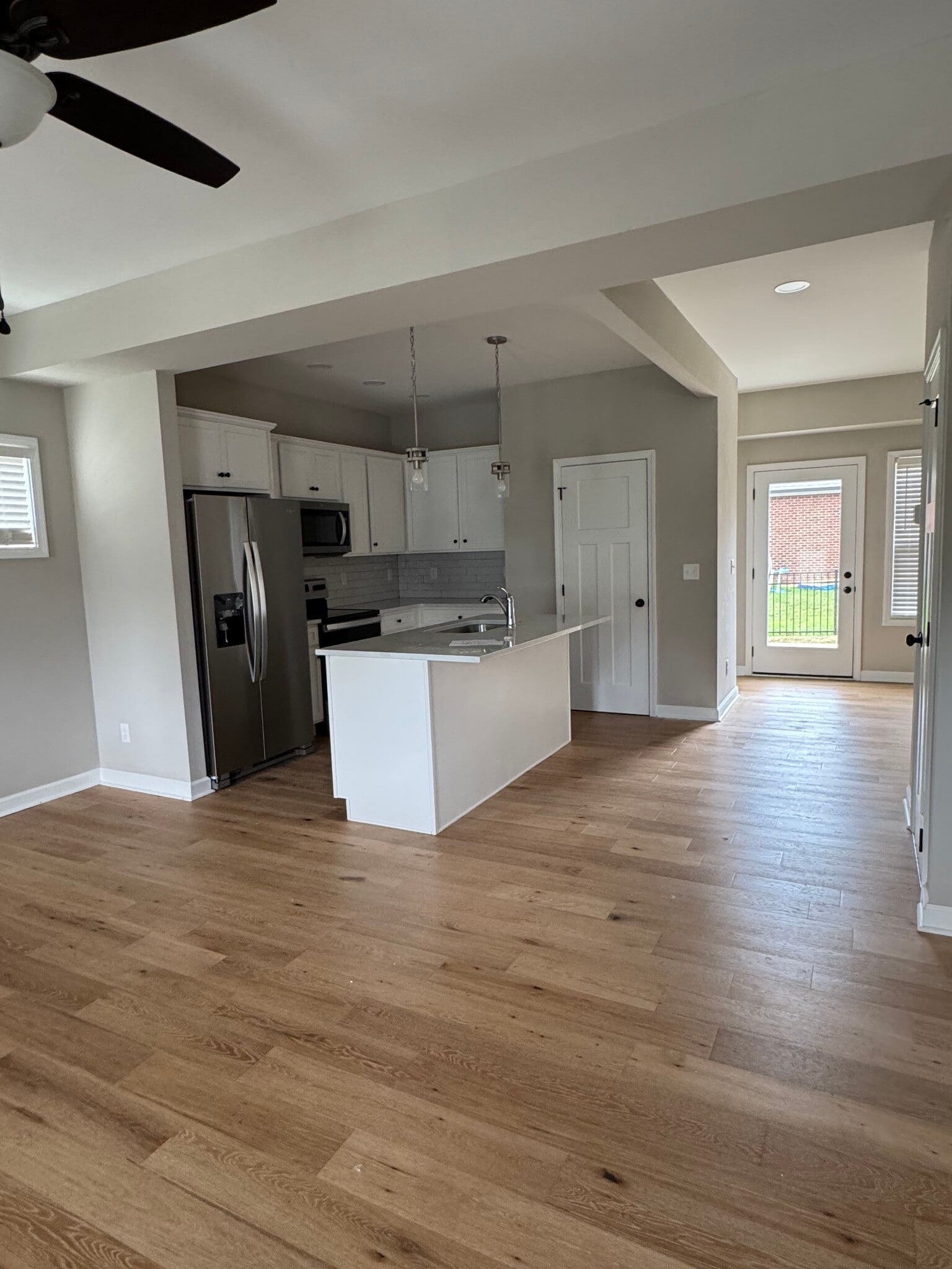 Building Photo - 1407 Village Loop