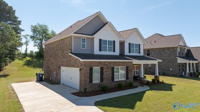 Building Photo - 123 Ivy Vine Dr