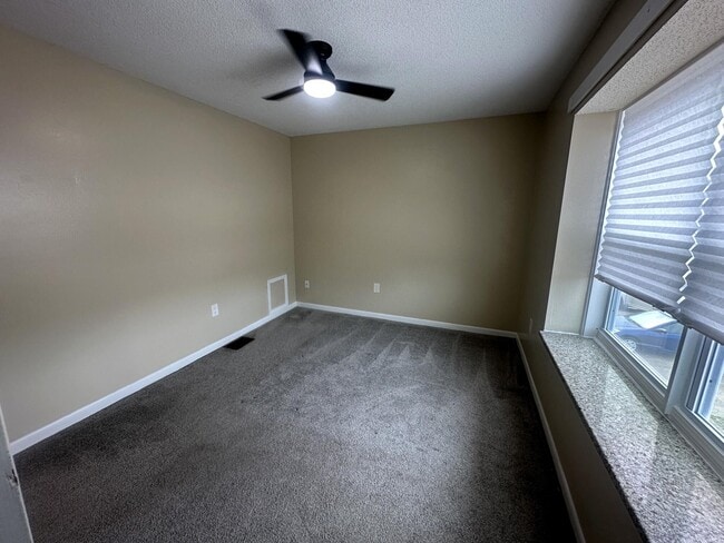 Building Photo - 413 Sea Rover Ln NW