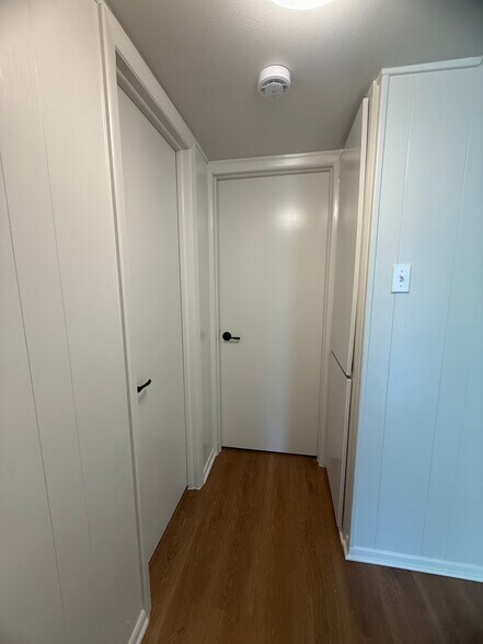 Building Photo - 1201 N Austin St