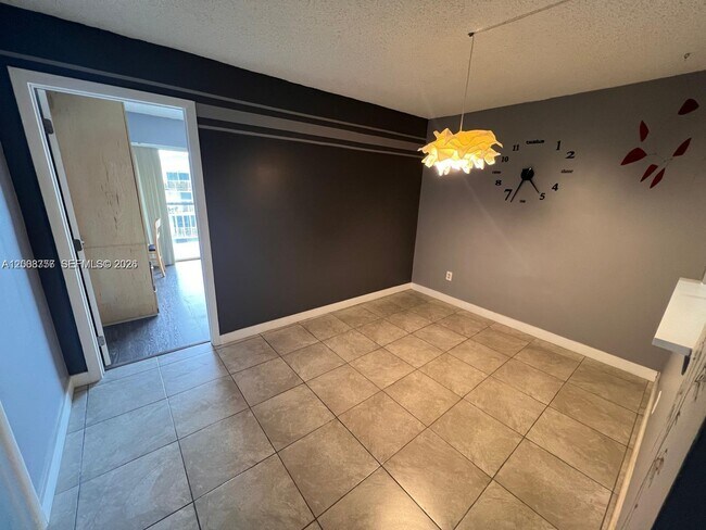 Building Photo - 488 NW 165th St