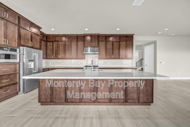 Building Photo - 2408 Schooner Ave