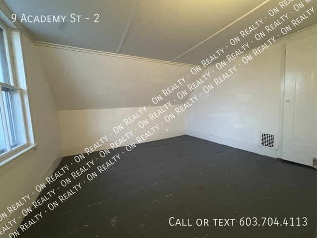 Building Photo - 9 Academy St