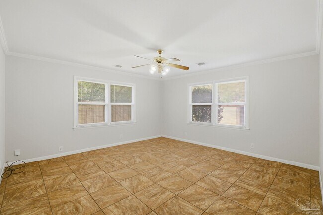 Building Photo - 5641 Hibiscus Rd