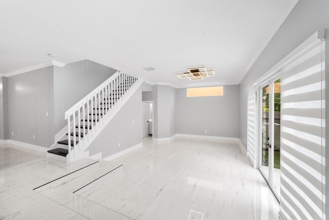 Building Photo - 5233 SW 155th Way