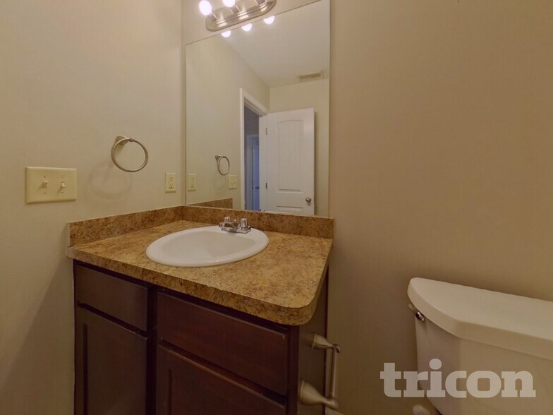 Building Photo - 74 Wyndham Ct