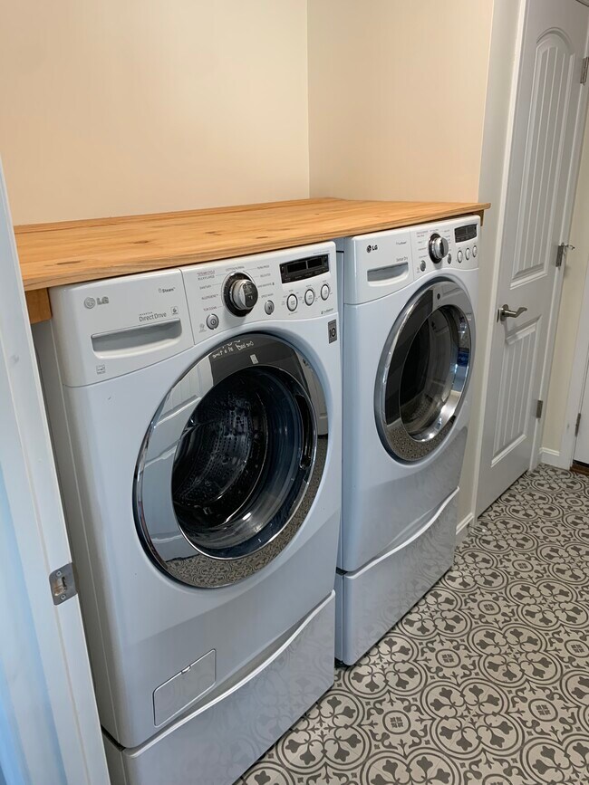 Laundry Room - 145 Mayflower Dr