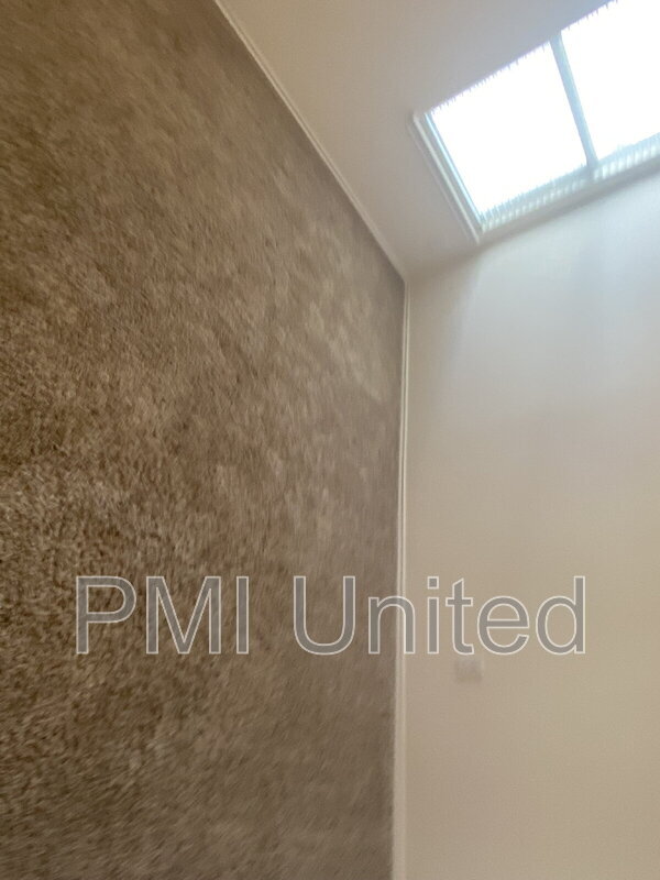 Building Photo - 3805 Oceanview Dr