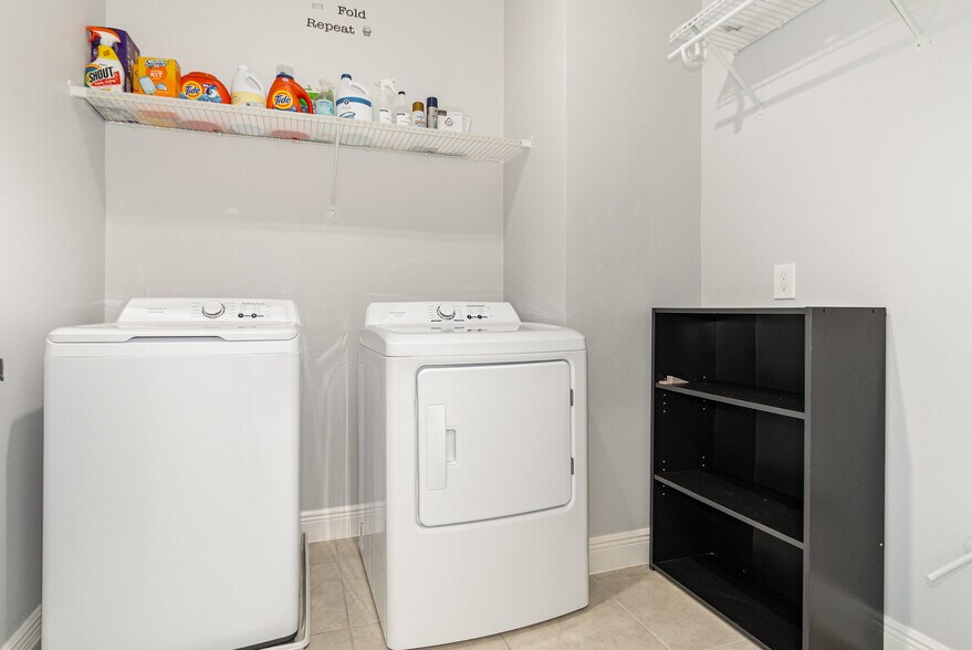 Building Photo - 2135 Standing Rock Cir