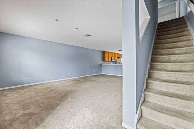 Building Photo - 1944 SE High Springs Dr