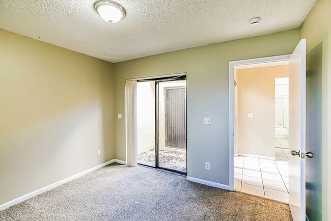 Building Photo - 1200 SW 111th Ave