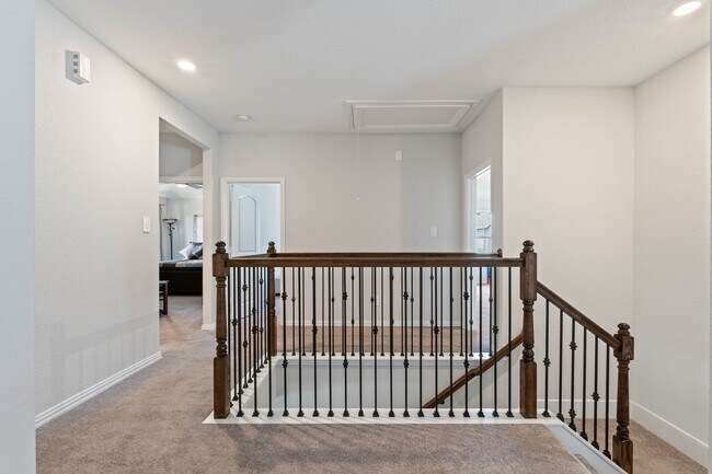 Building Photo - 519 Carina Gaze Dr