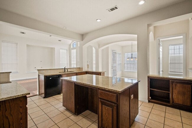 Building Photo - Stunning 4-Bedroom Rental Home with office...