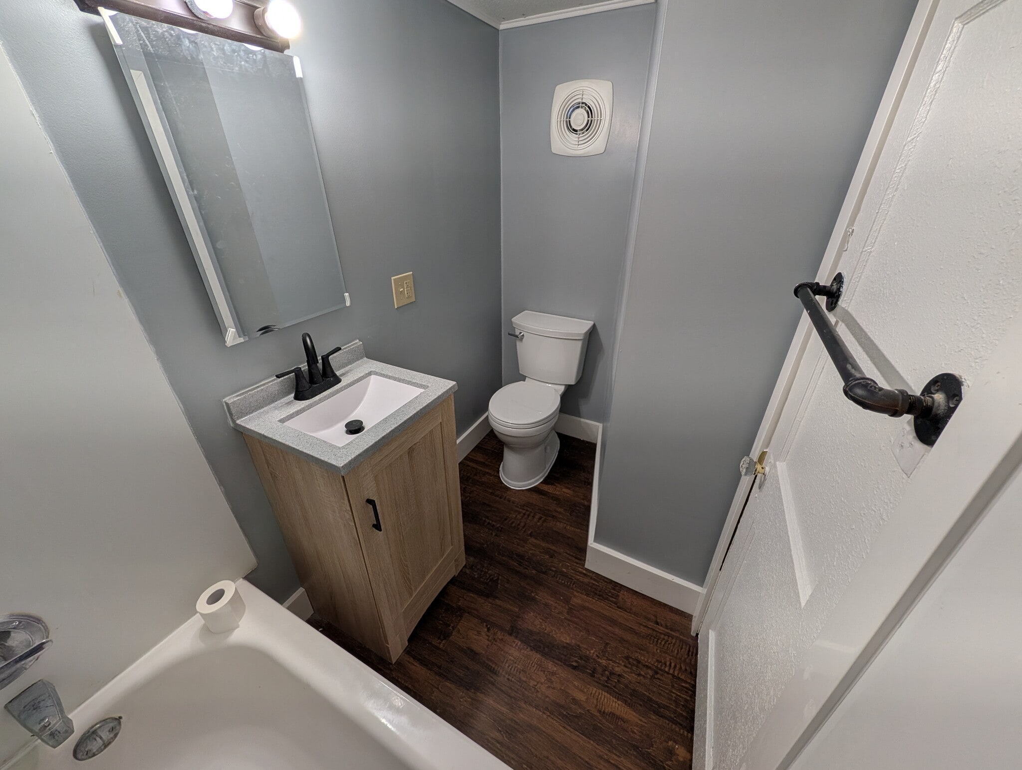 Bathroom - 1710 Jefferson St