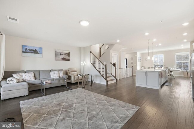 Building Photo - 13252 Woodland Park Rd