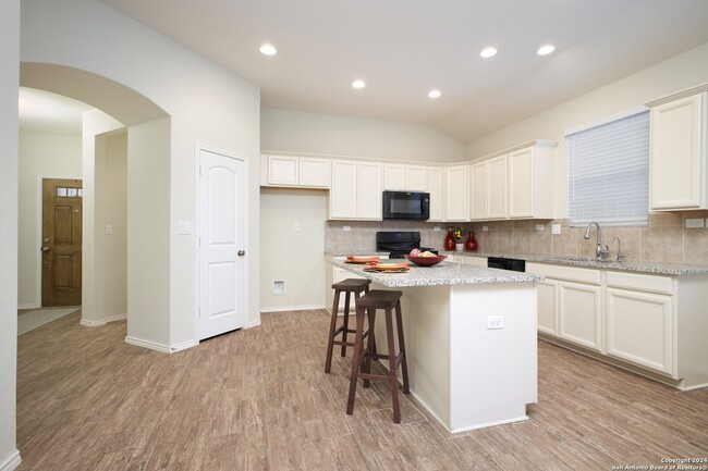 Building Photo - 6108 Panola Pass