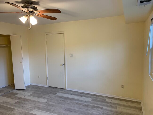 Building Photo - 11908 Tarragon Rd