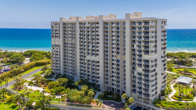 Building Photo - 4301 N Ocean Blvd