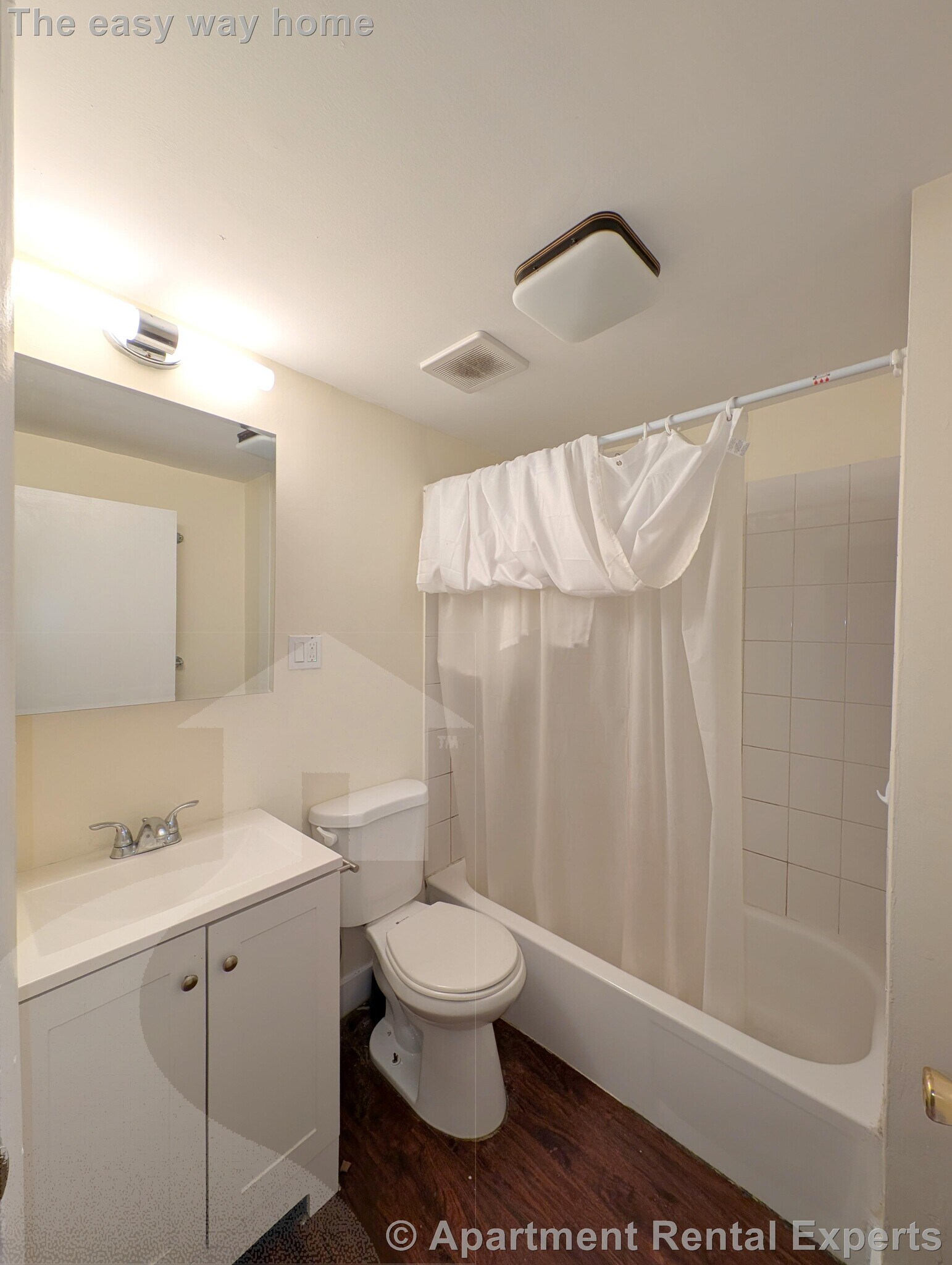 Building Photo - 64 Pleasant St