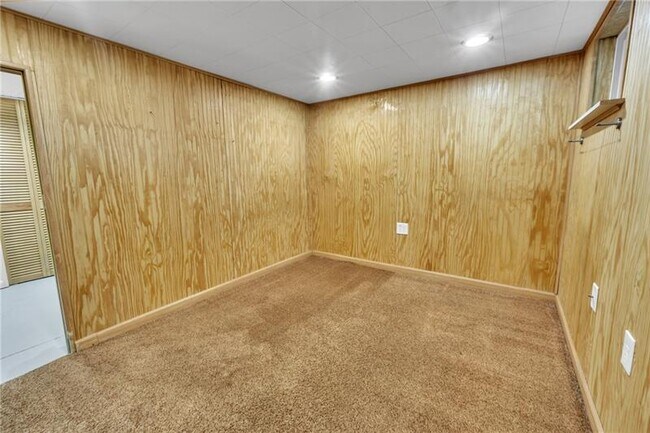 Building Photo - 116 Purvis Ln