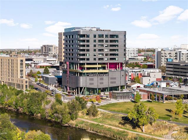 Building Photo - 3520 Chestnut Pl