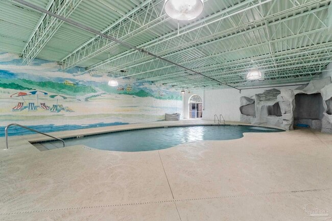 Building Photo - 224 E Garden St