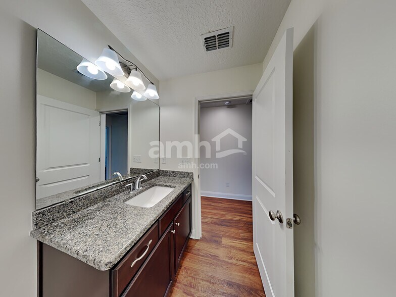 Building Photo - 740 Celebration Lane