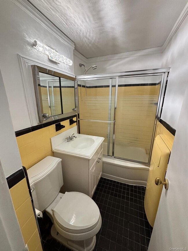 Building Photo - 98-10 64th Ave