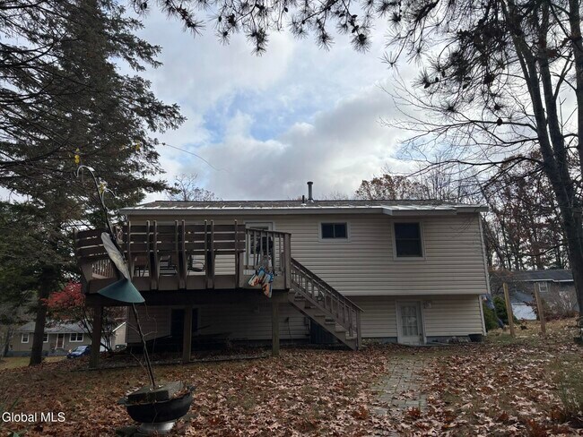 Building Photo - 52 Trottingham Rd