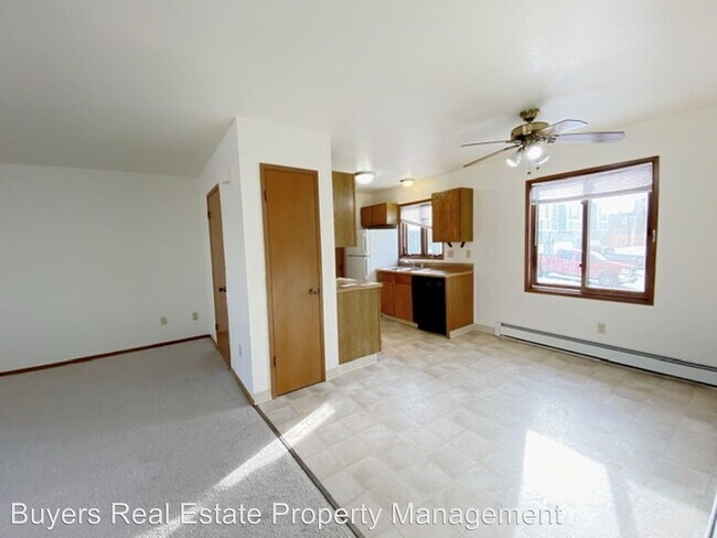 Building Photo - 8118 Boundary Ave