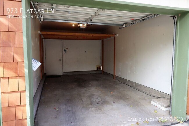 Building Photo - 973 Flatcar Ln