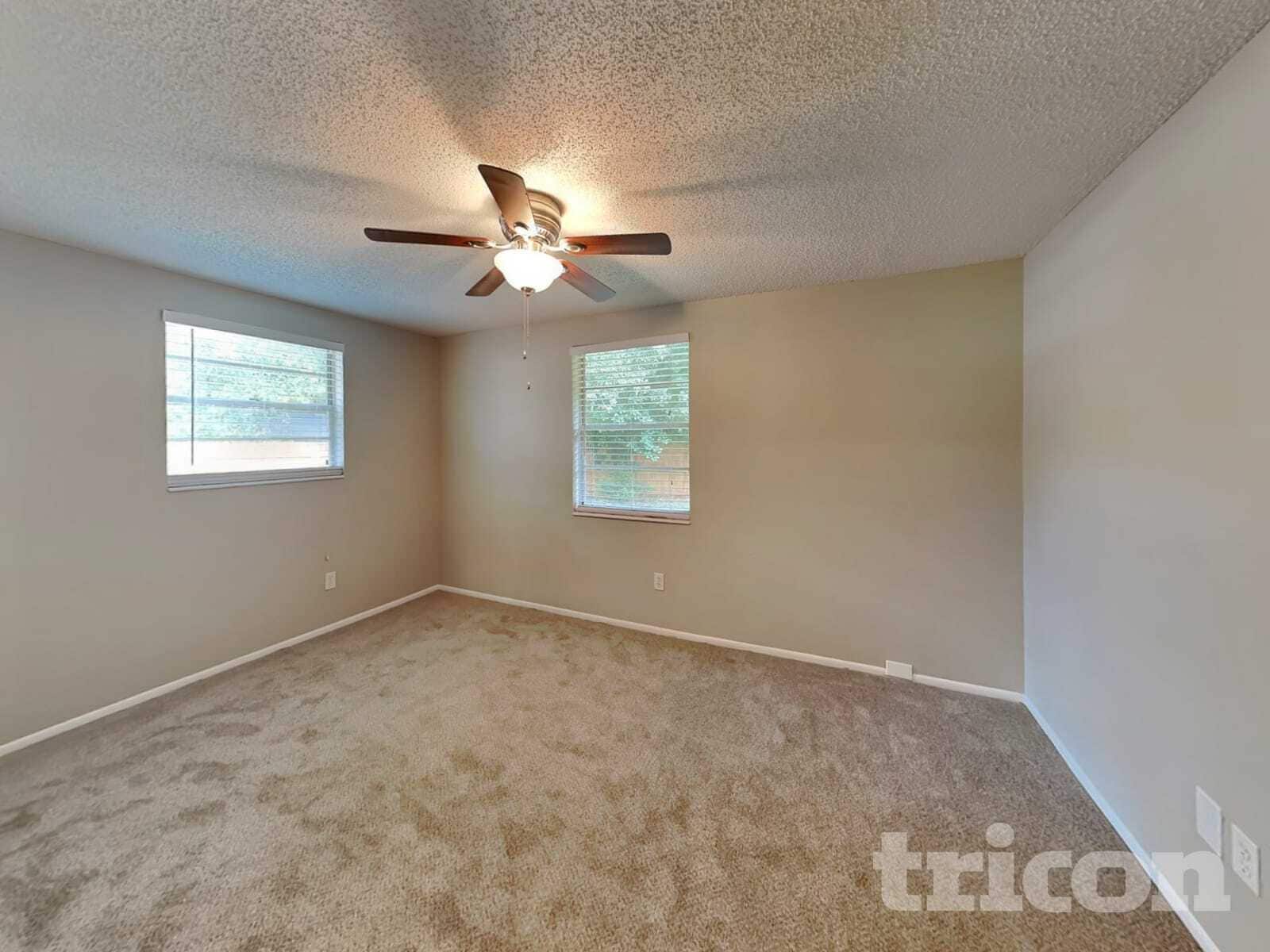 Building Photo - 18307 Oakdale Rd