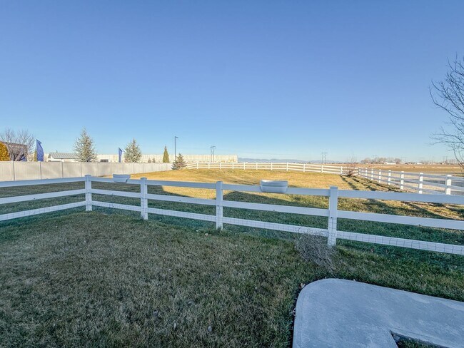 Building Photo - Midland Houses