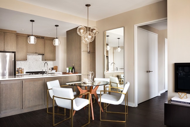 Interior Photo - The Easton