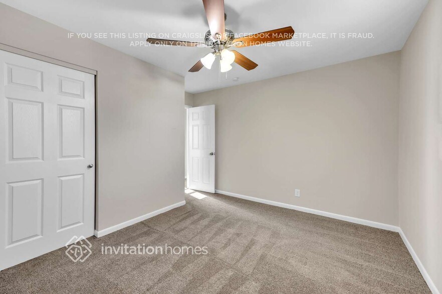 Building Photo - 3331 Panorama Dr