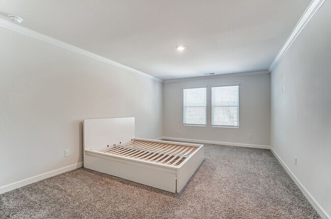 Building Photo - Move-in Ready 3 Bedroom in Mint Hill!