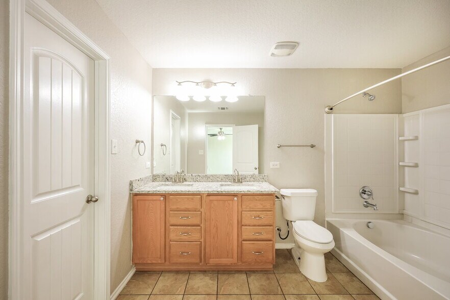 Building Photo - 4530 Wrangler Run