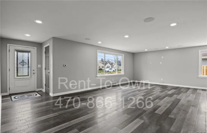 Building Photo - 386 Elmwood Ave