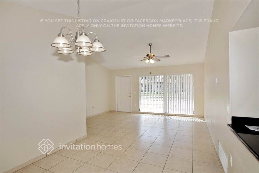 Building Photo - 350 NW 99th Way