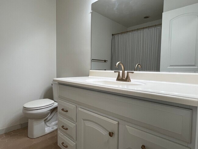 Building Photo - 127 Rio Del Mar St