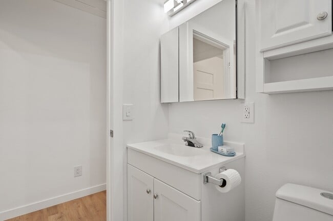 Building Photo - 720 Pritchett Ln