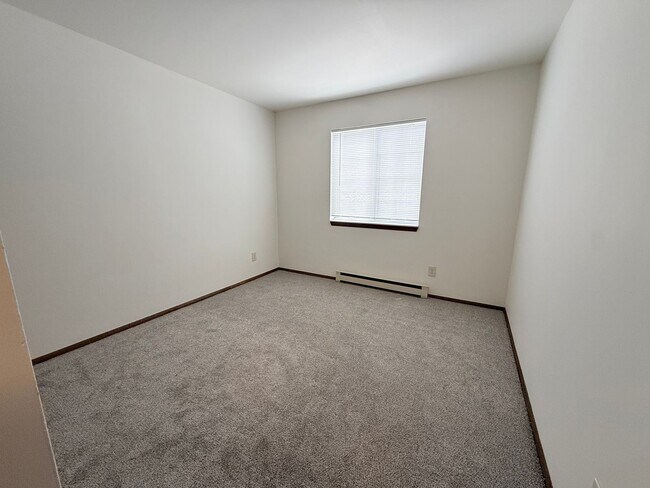 Building Photo - 716 Mansfield Ct