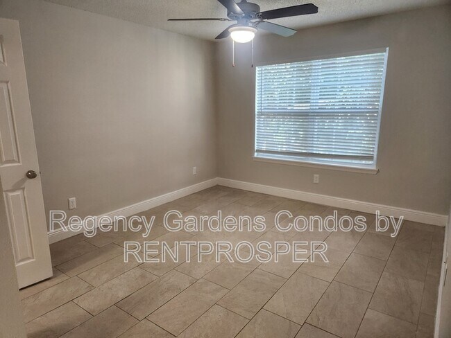 Building Photo - 5600 Devonbriar Way