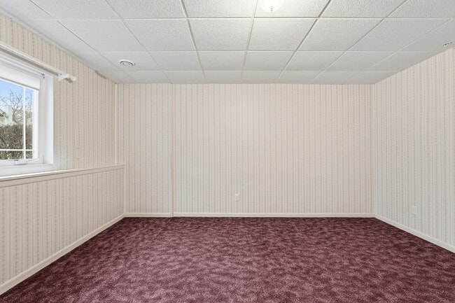 Building Photo - 6368 Manchester Ave NE