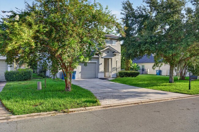 Building Photo - 13685 Goodson Pl