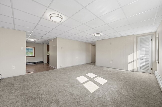 Building Photo - 125 S Clay St